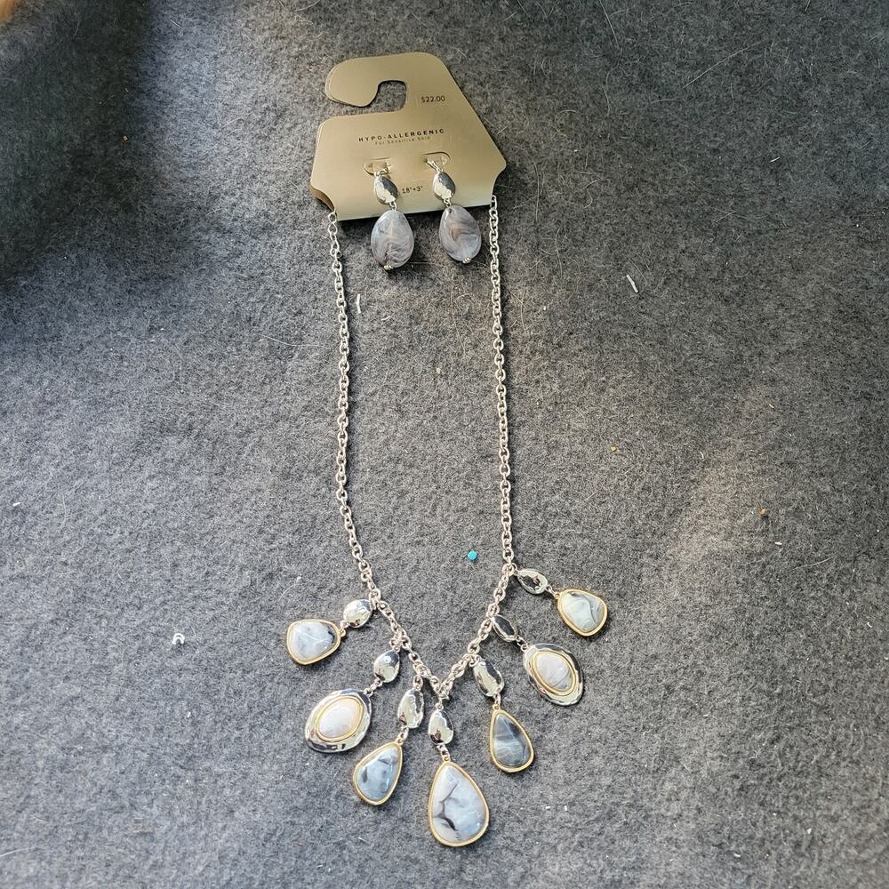 Circle Link Statement Necklace Hypoallergenic And Earrings 18"‎ Adjustable